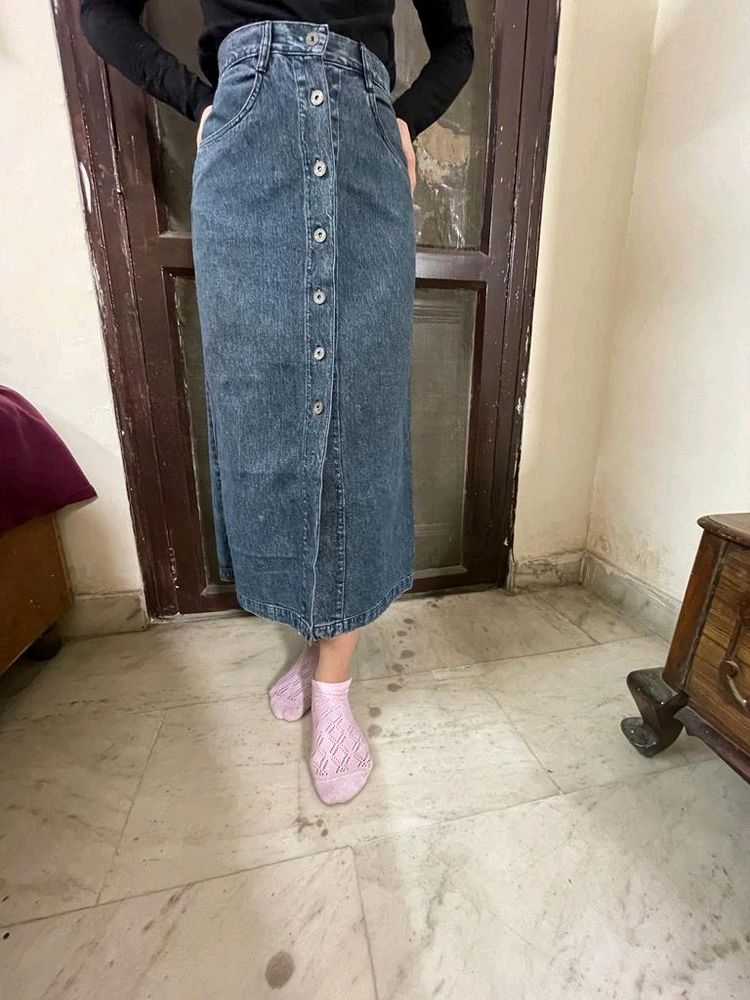 A Cute Denim Skirt.