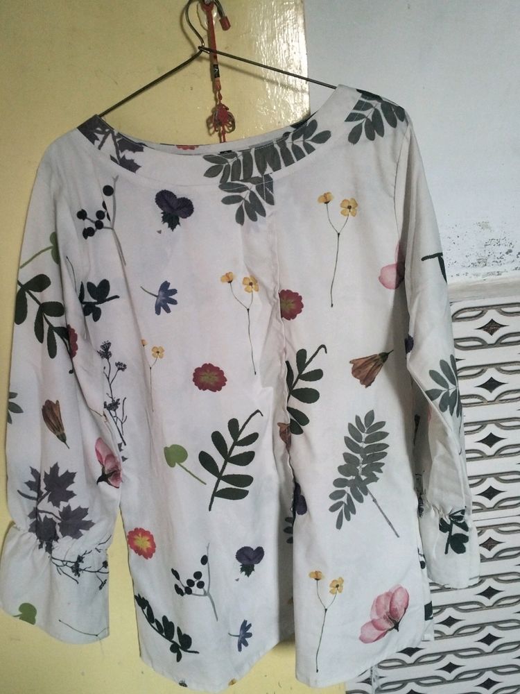 White Top With Flowers Design