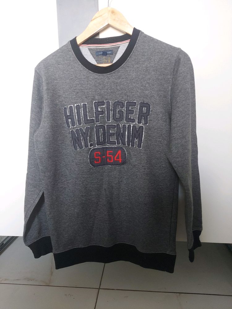 Tommy Hilfiger Grey Sweatshirt