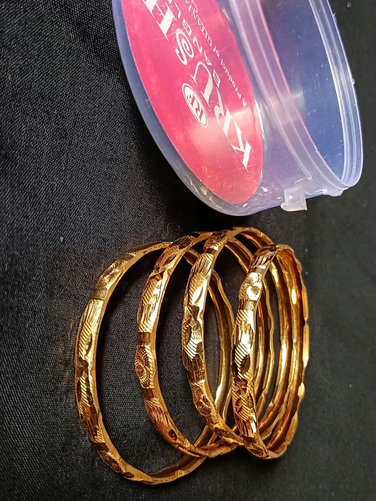 4 Pieces Golden Bangles.2.2 Size.