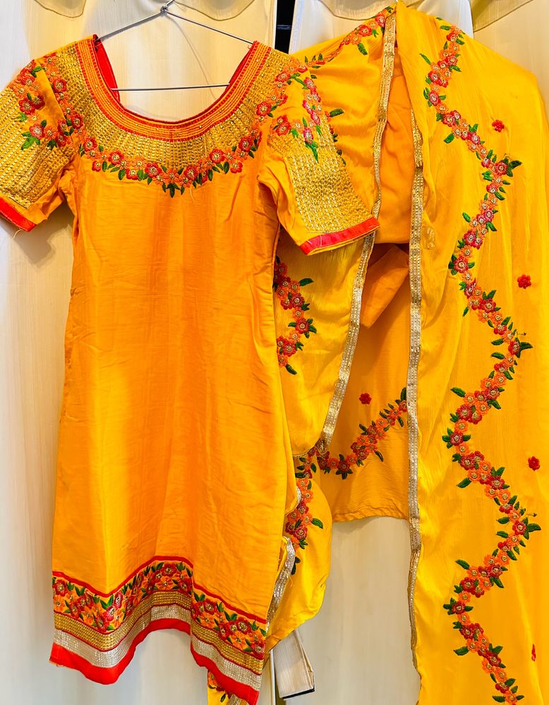 Kurta Set Haldi Function