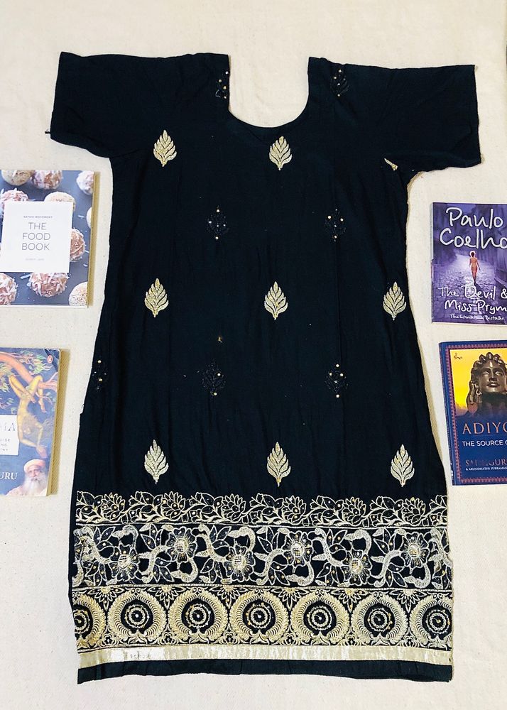 Black Embroidered Kurta ( Women )