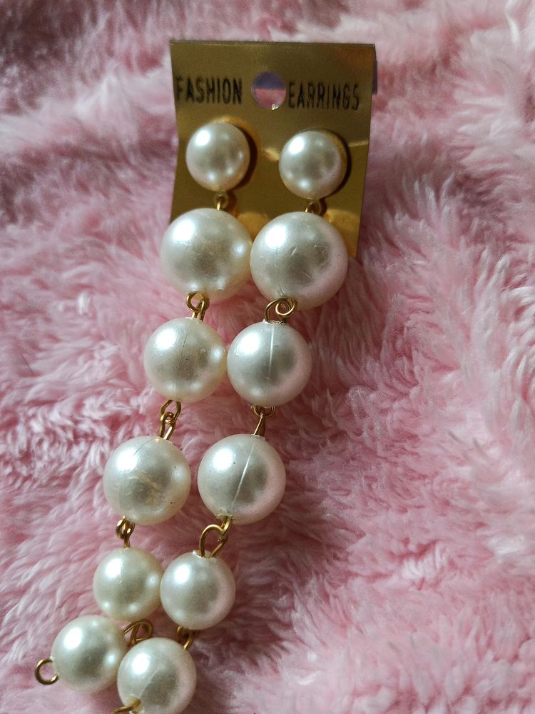 Urbanic Pearl Earrings