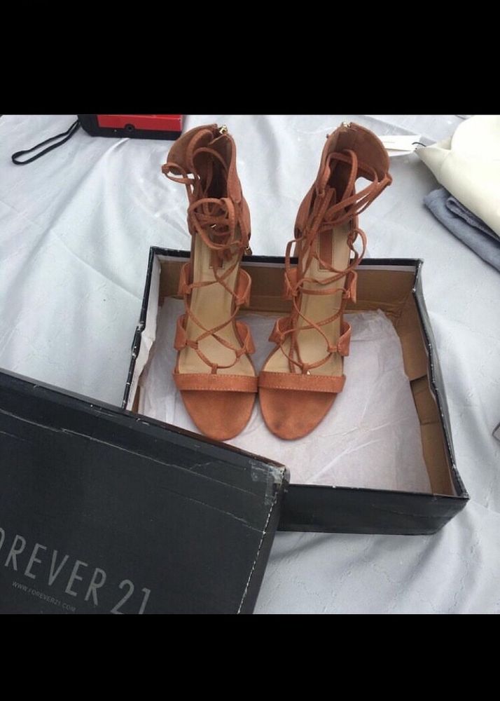 Preloved F21 Laced Up Heeled Sandals
