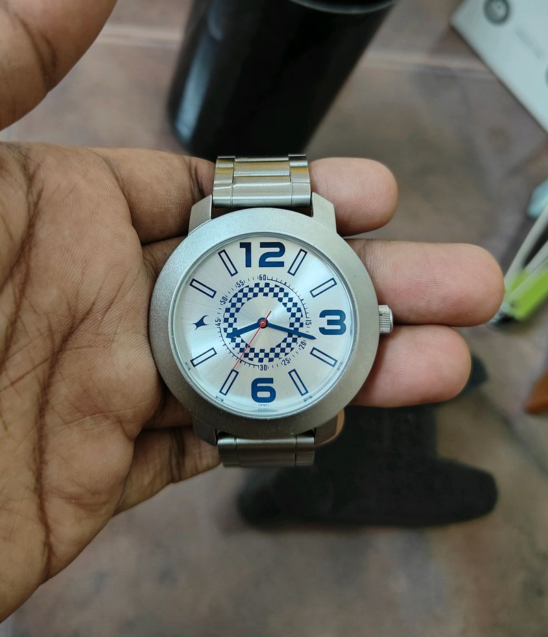 Fastrack Silver Dial Stainless Steel Watch ⏩ ⌚