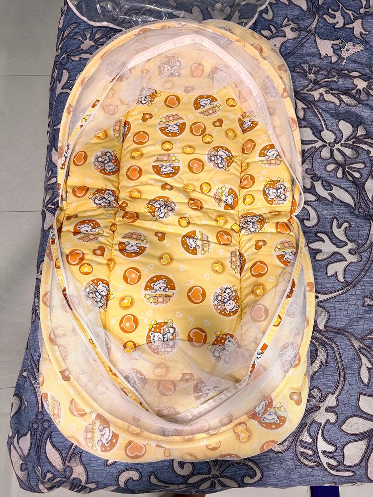 Babyhug Cotton Mosquito Net With Mattress Printed