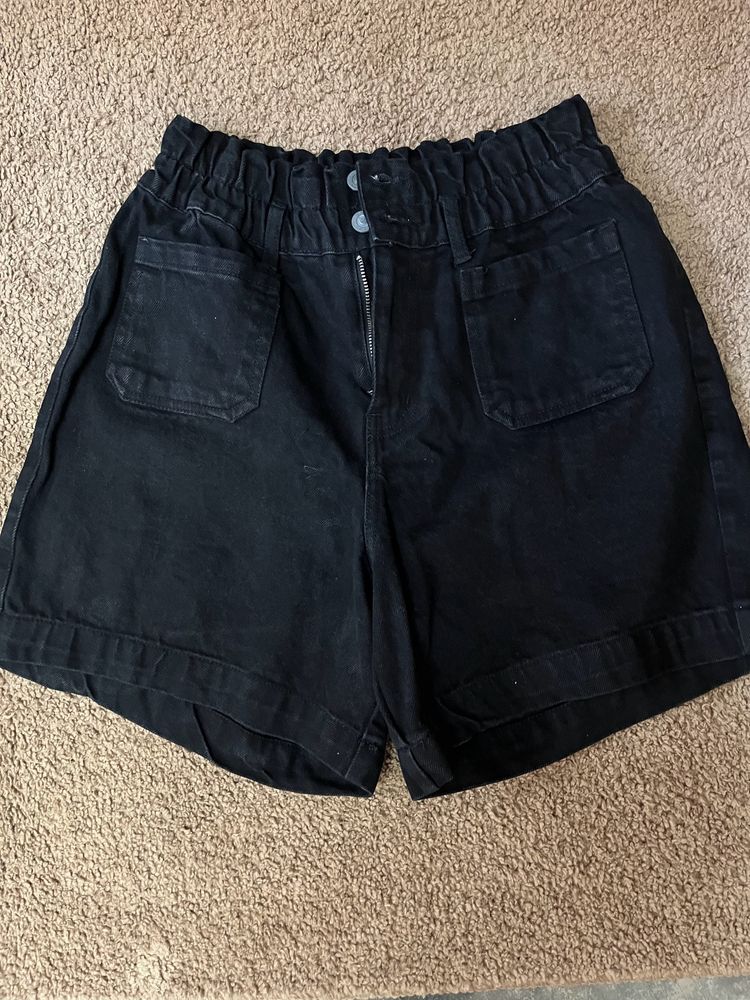 Max High Waist Shorts