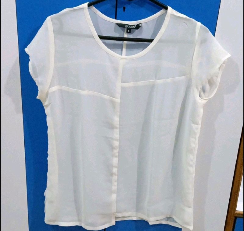 Globus Brand Off White Top