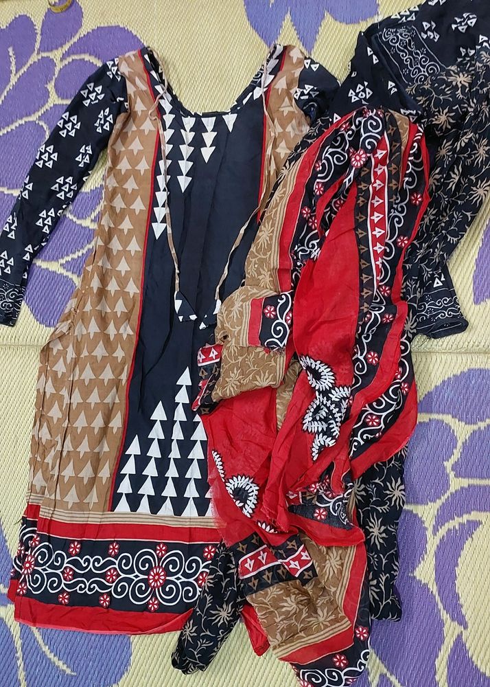 Woman Kurta Set, Used