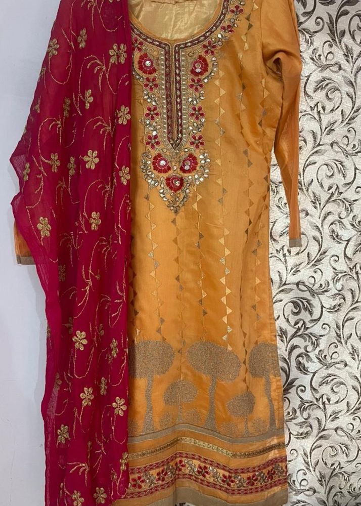 Kurta Dupatta Set