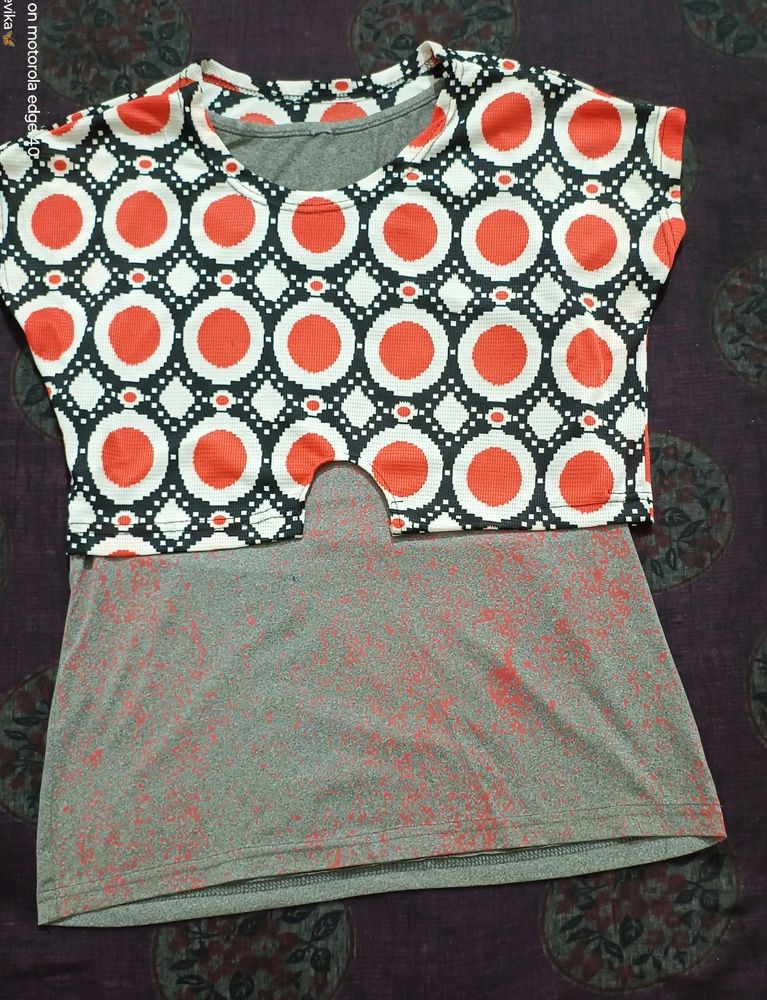 Women's Stylish Red Grey Top