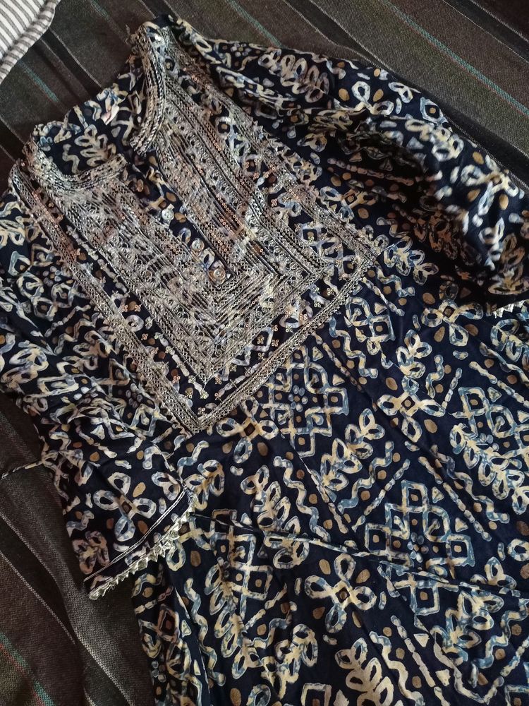 Full Flared Anarkali With Leggings