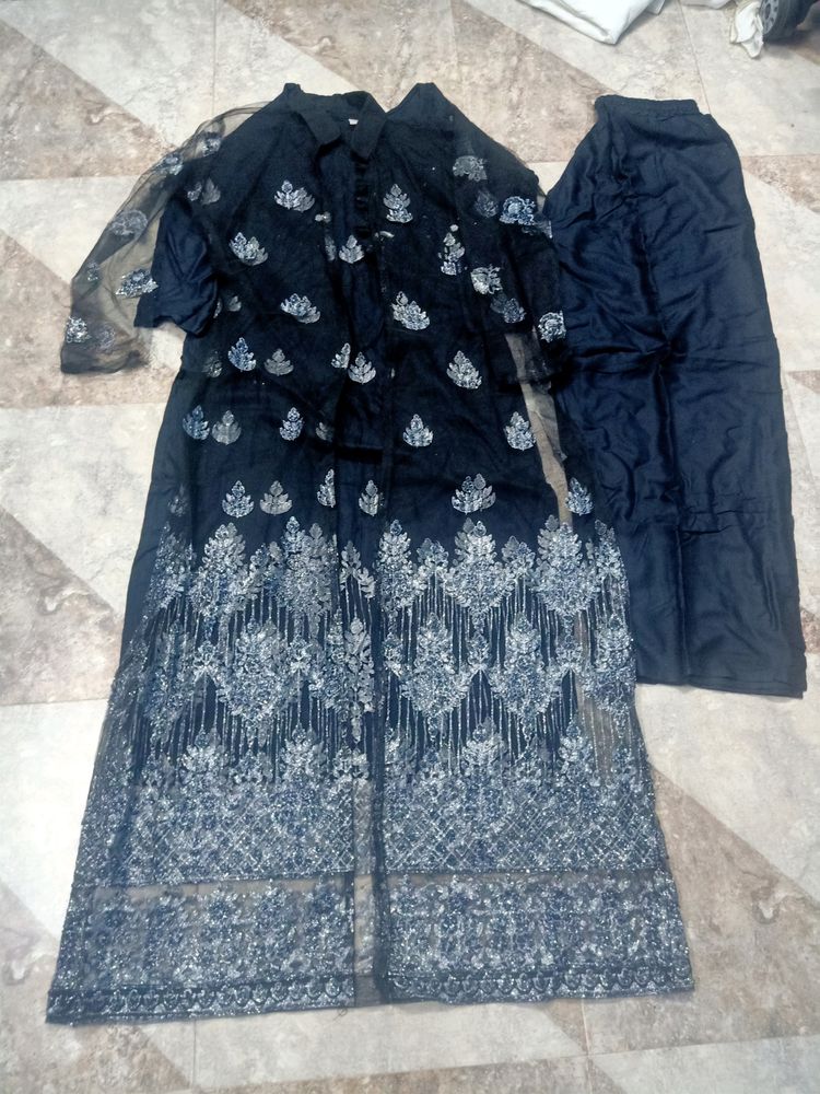 Black 🖤 Sharag And Kurta An Plazo