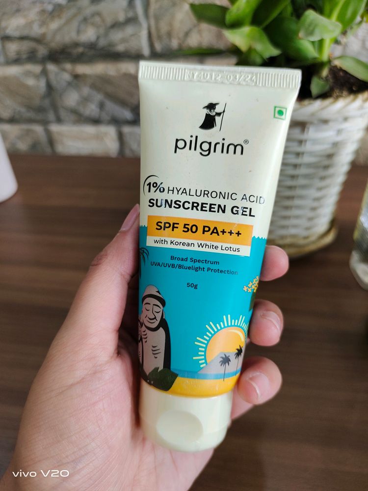 Pilgrim hyaluronic acid sunscreen gel