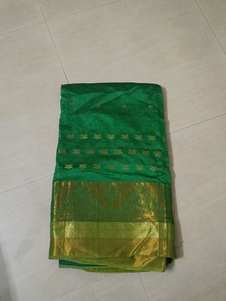 Green Saree With Blouse