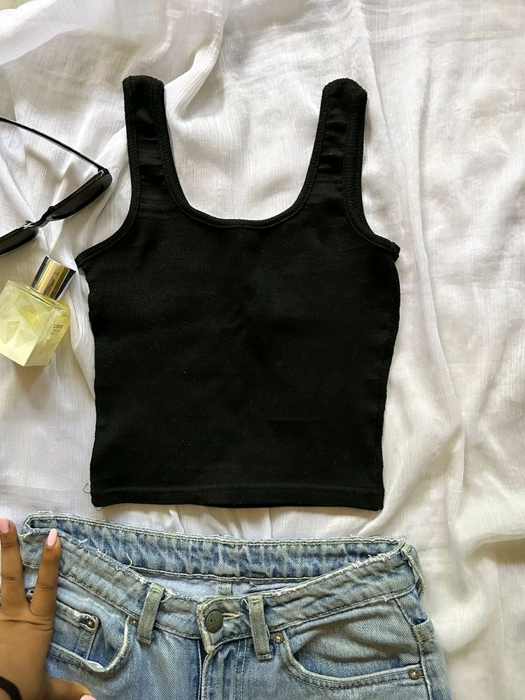 Basic Black Tank top🎀