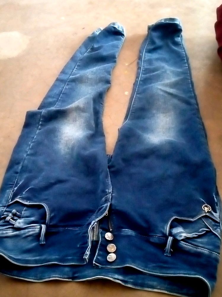 Jeans For Womens