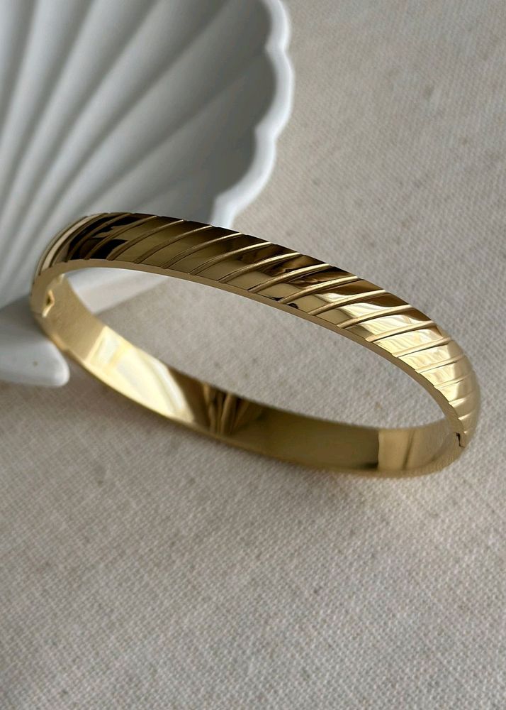 Anti Tarnish Gold Plated Bracelet