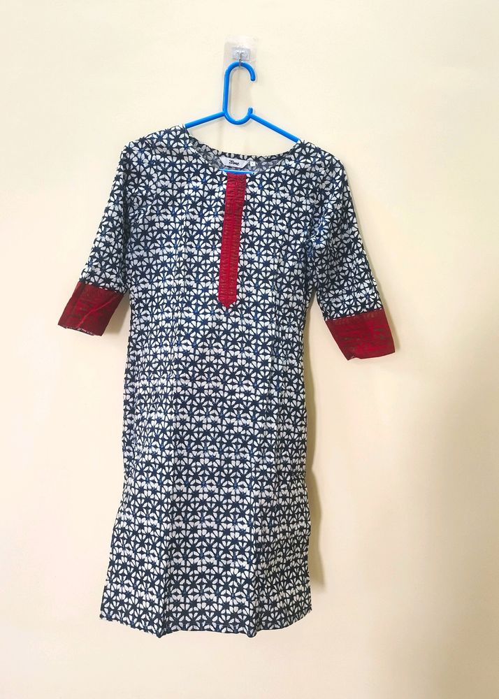 Women Kurti White Blue