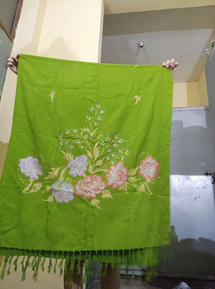 Flower Print Shawl  ₹ 120