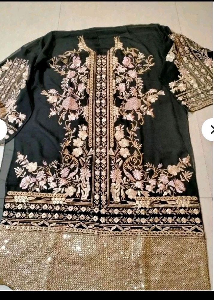 Pakistani Suit