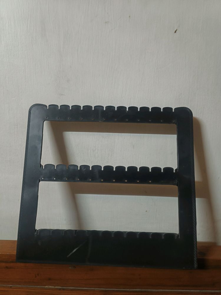 Earing Stand, Organizer