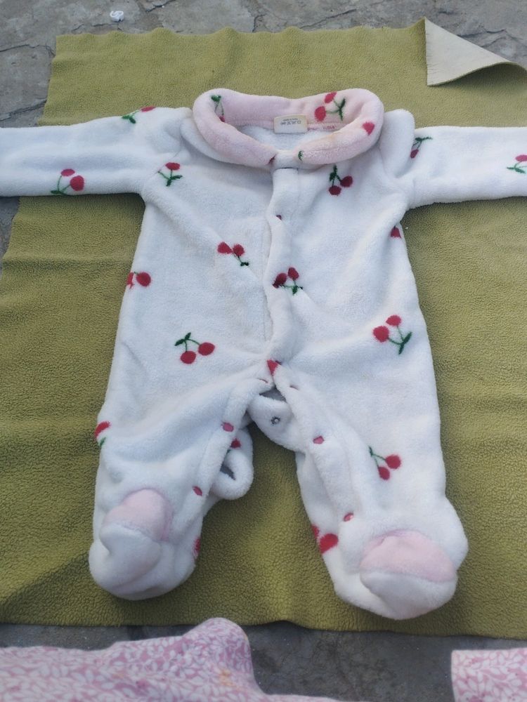 Newborn Woolen Romper