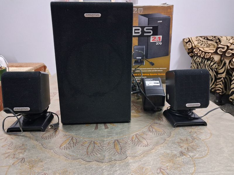 Creative 2.1 Speakers With Woofer