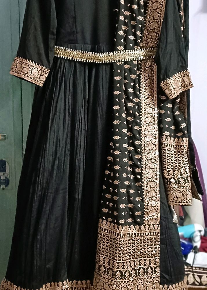 Black Ethnic Gown With Belt And Heavy Dupatta