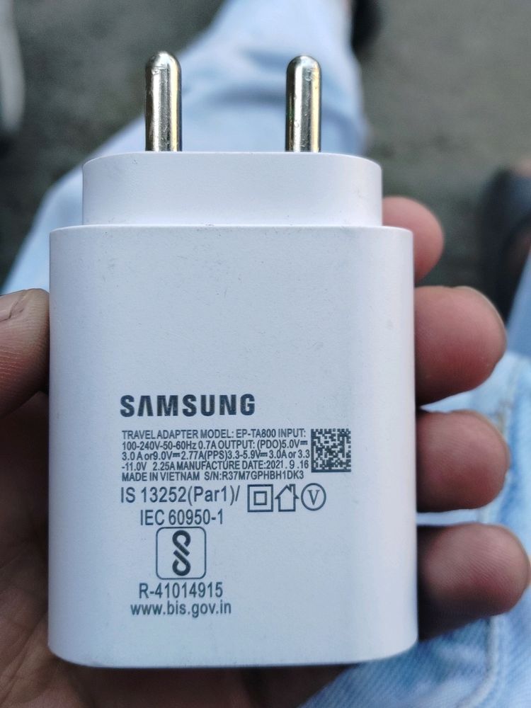 COINS ALSO ACCEPTED....25W CHARGER FOR SAMSUNG...