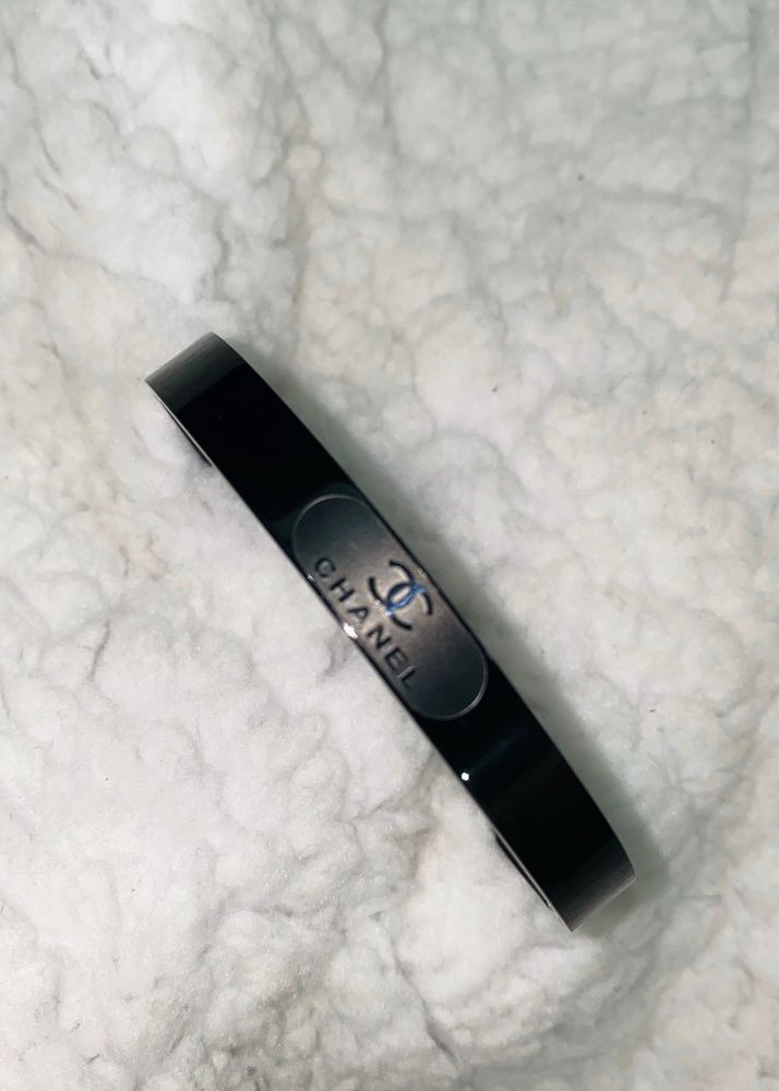 Elegant Rich Chanel Black Bracelet