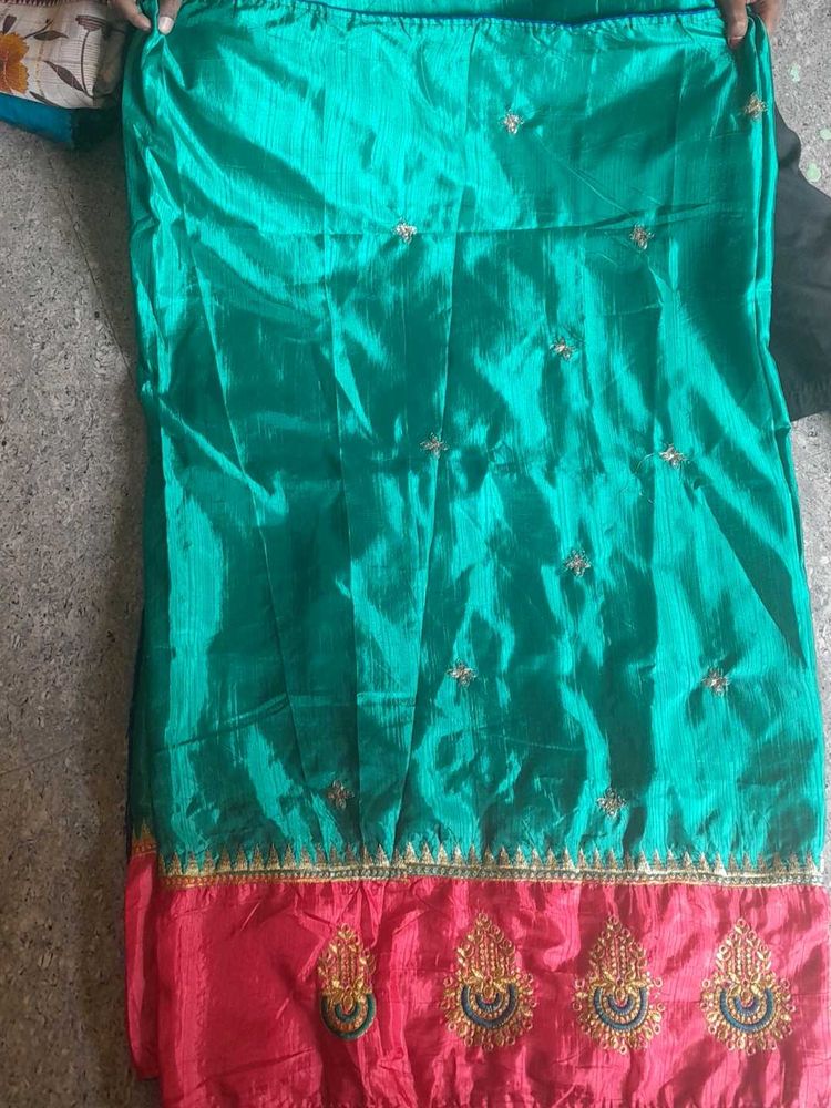 Jhari Work Saree With Embroidery 💥