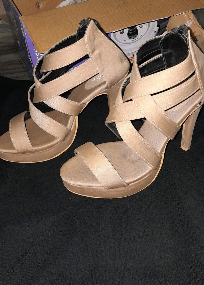 SALE!! PRICE DROP!!  Heels