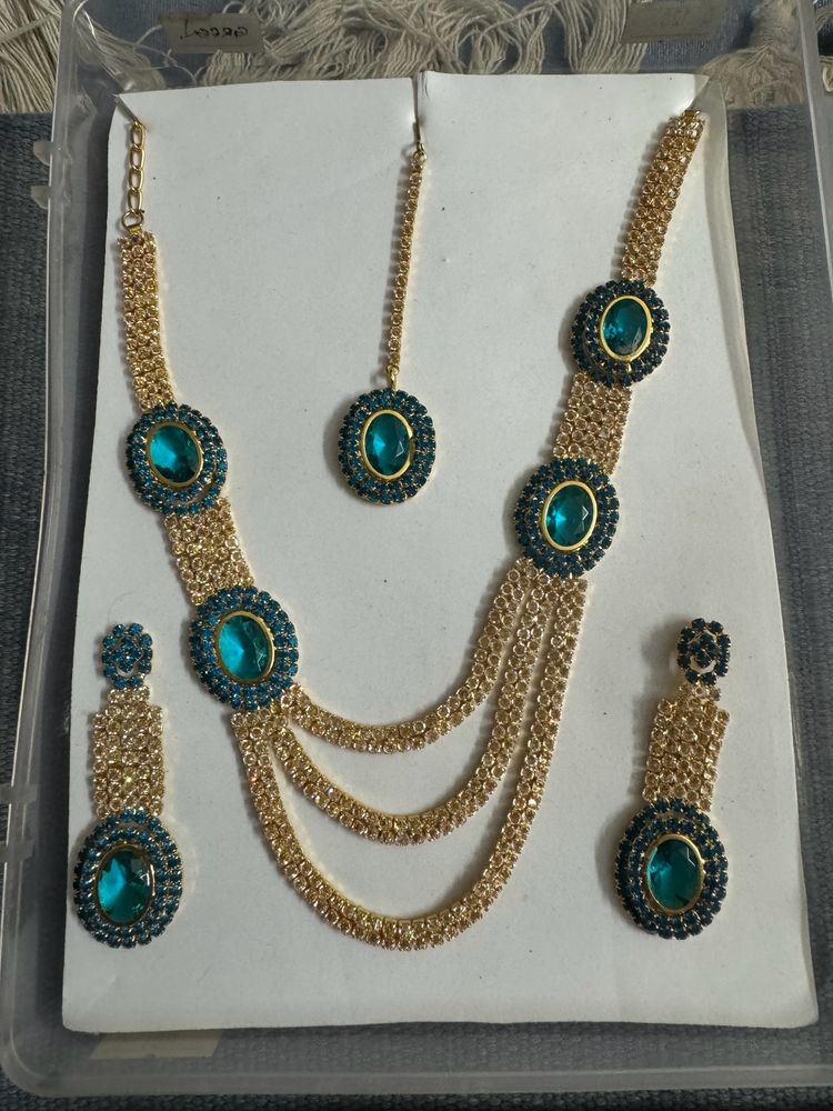 AD Jewellery Set - Beautiful Necklace With Earring