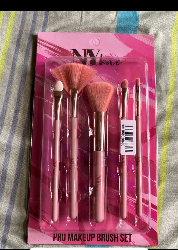 Ny Bae Pro Makeup Brush Set