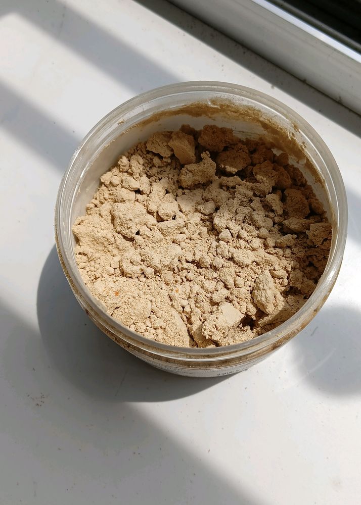 Multani Mitti & Sandal Wood Powder