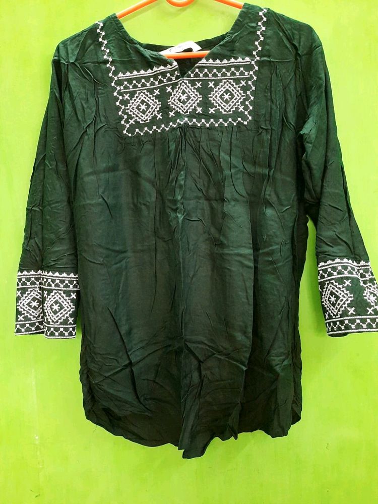 Short Kurti / Top