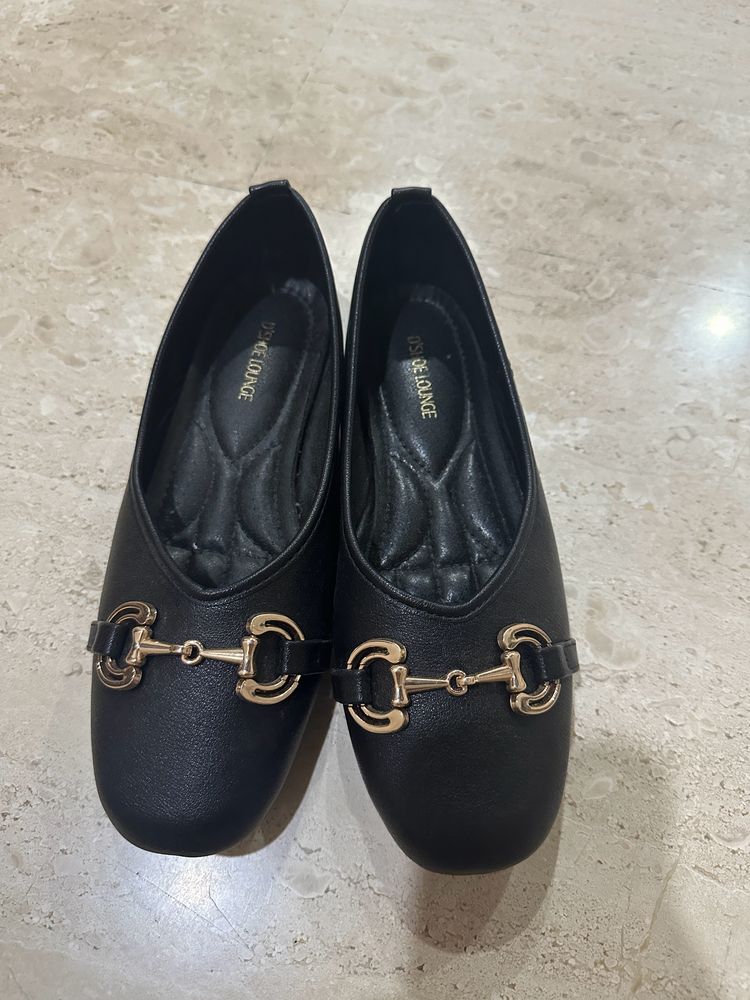 Brand New Black Ballerinas