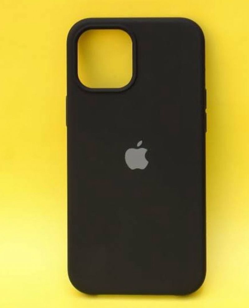 Brand New Iphone 13/14 Soft Silicone Cover 🏴