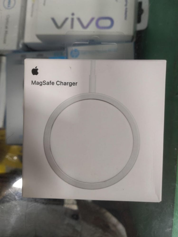 Apple MagSafe charger