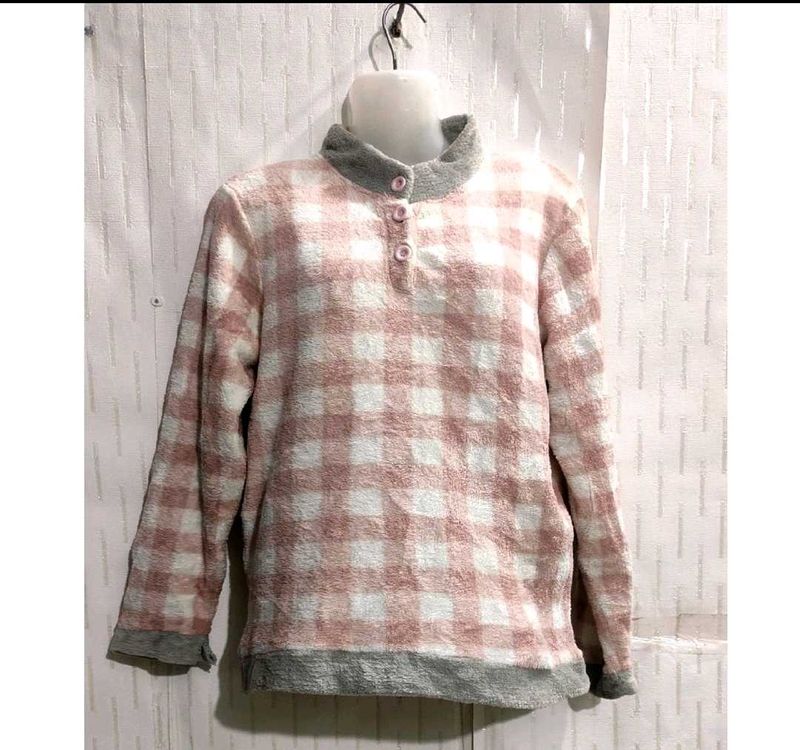 L Size Soft Sweater For Women