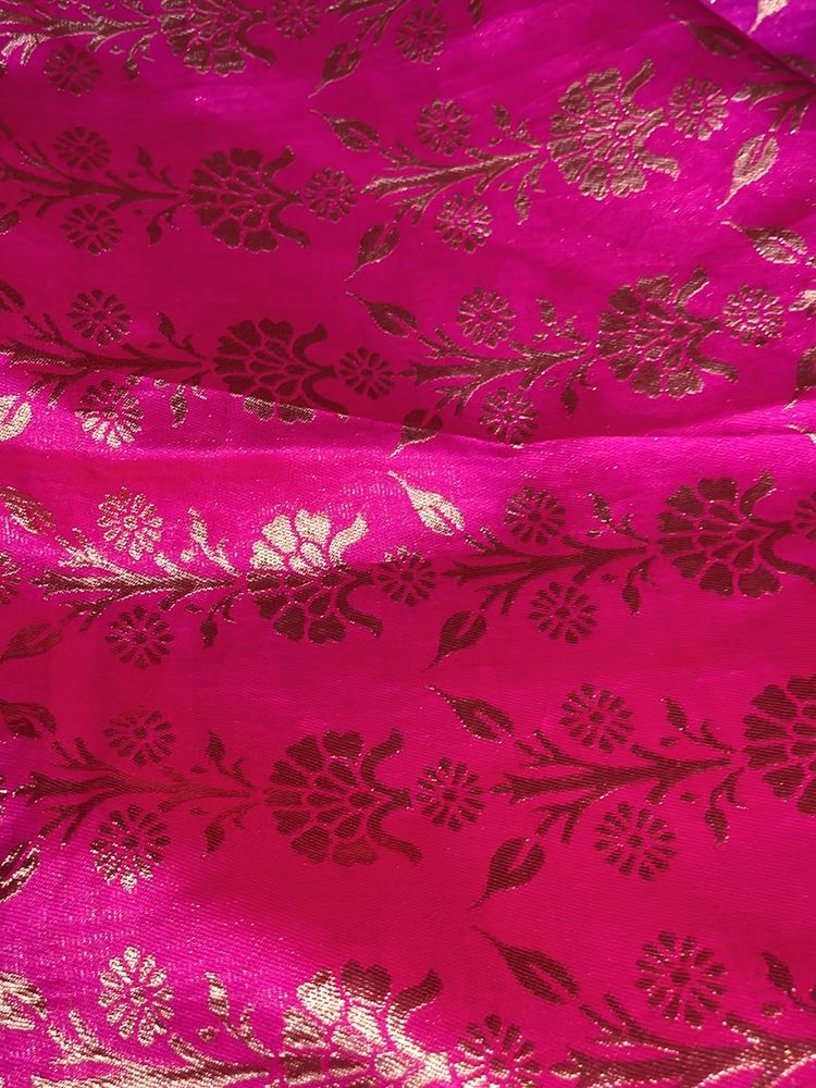 Rani Pink Saree With Blaouse