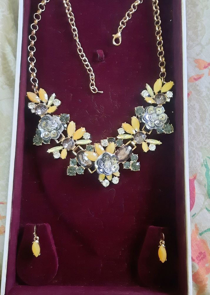 Designer Partywear Jewelry Set