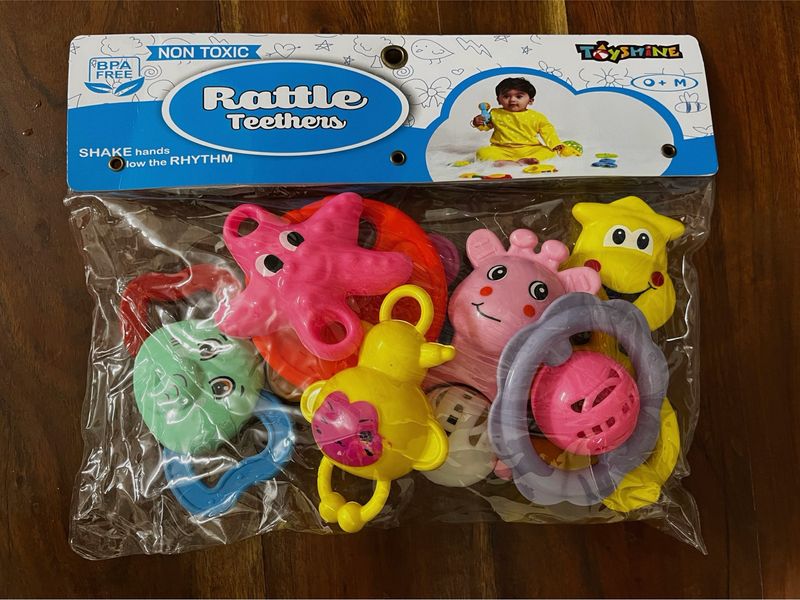 Rattle Teethers 🐥🐒🪼🦜