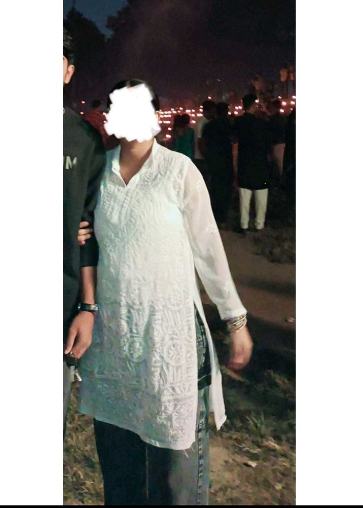 Chikankari Kurti.