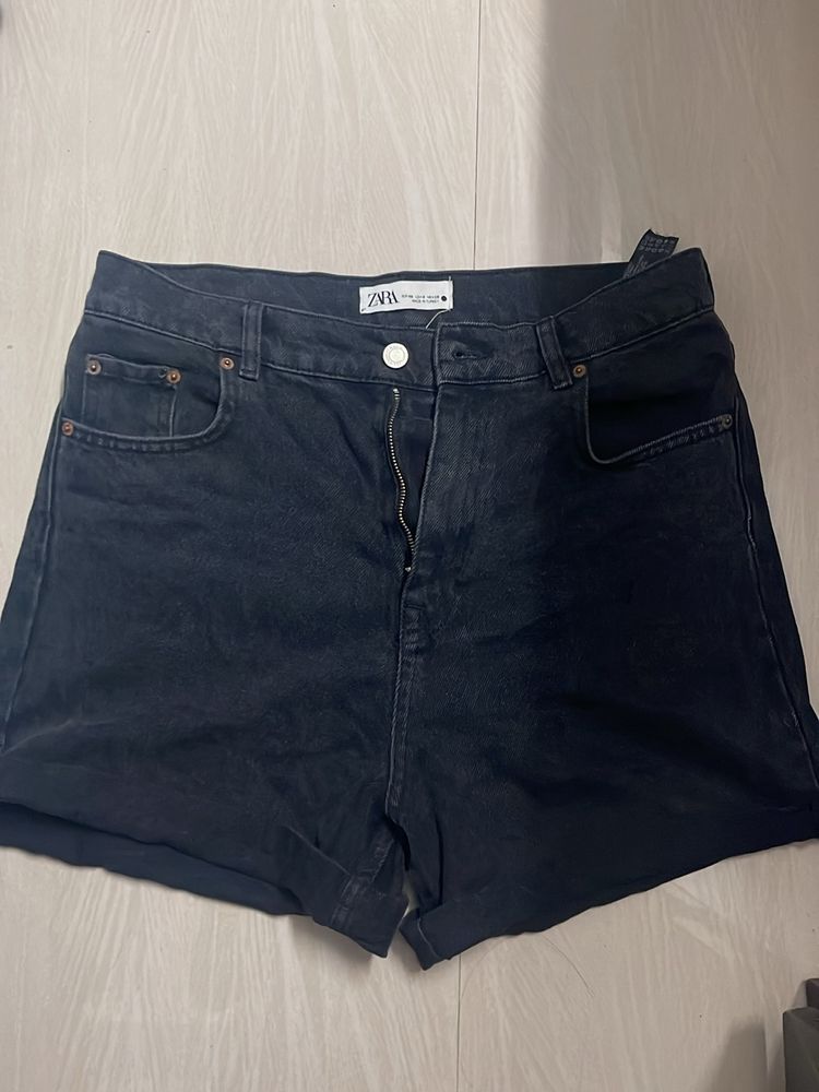 Zara Denim Shorts🎀