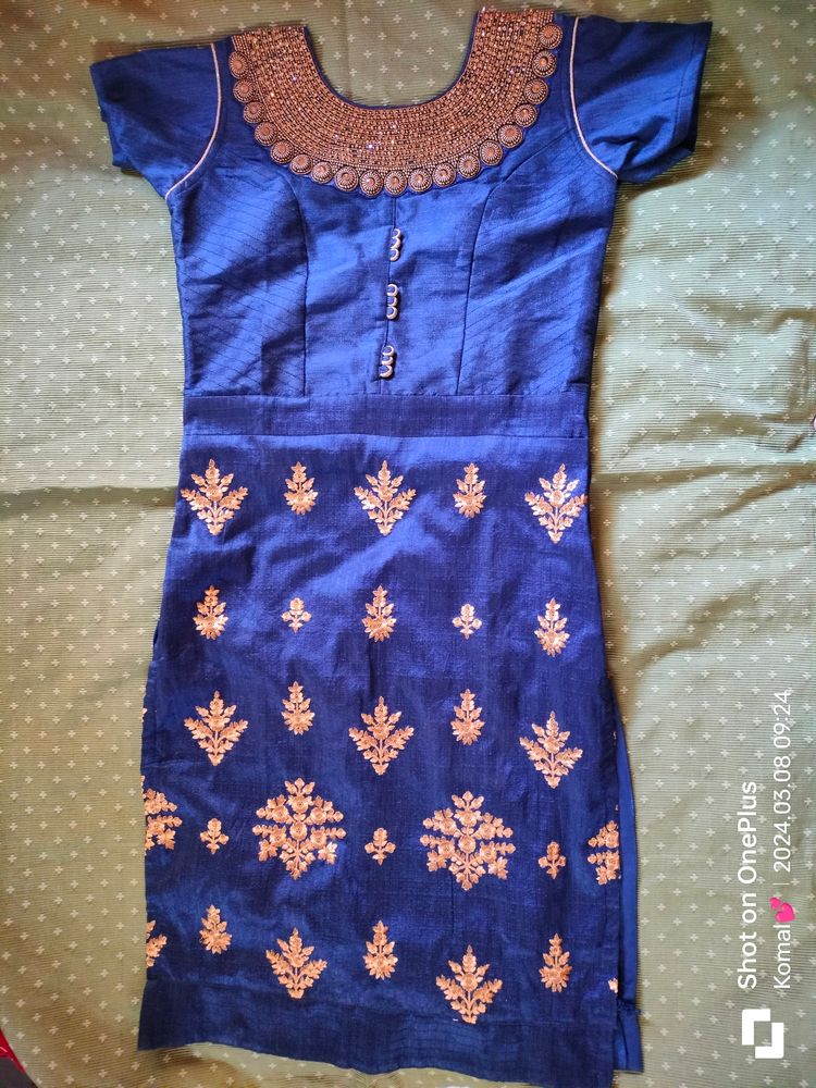 Women Kurti Sets