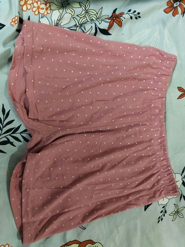 Pink Polka Dot Shorts For Daily Wear