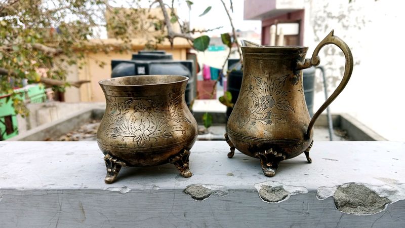 Decorative Pot Antique Brass Showpeace