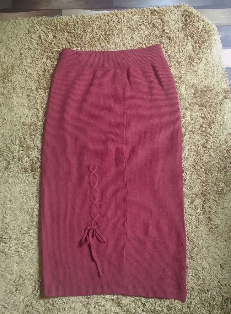 Rib Knit Skirt. Strechable